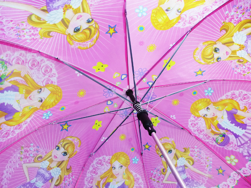 Kinderregenschirm versch. Motive 68cm